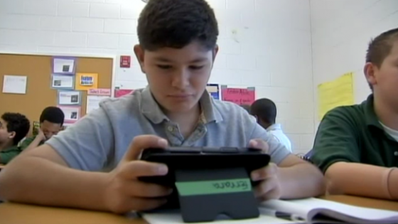 Tablets Replace Books at Long Branch Middle School