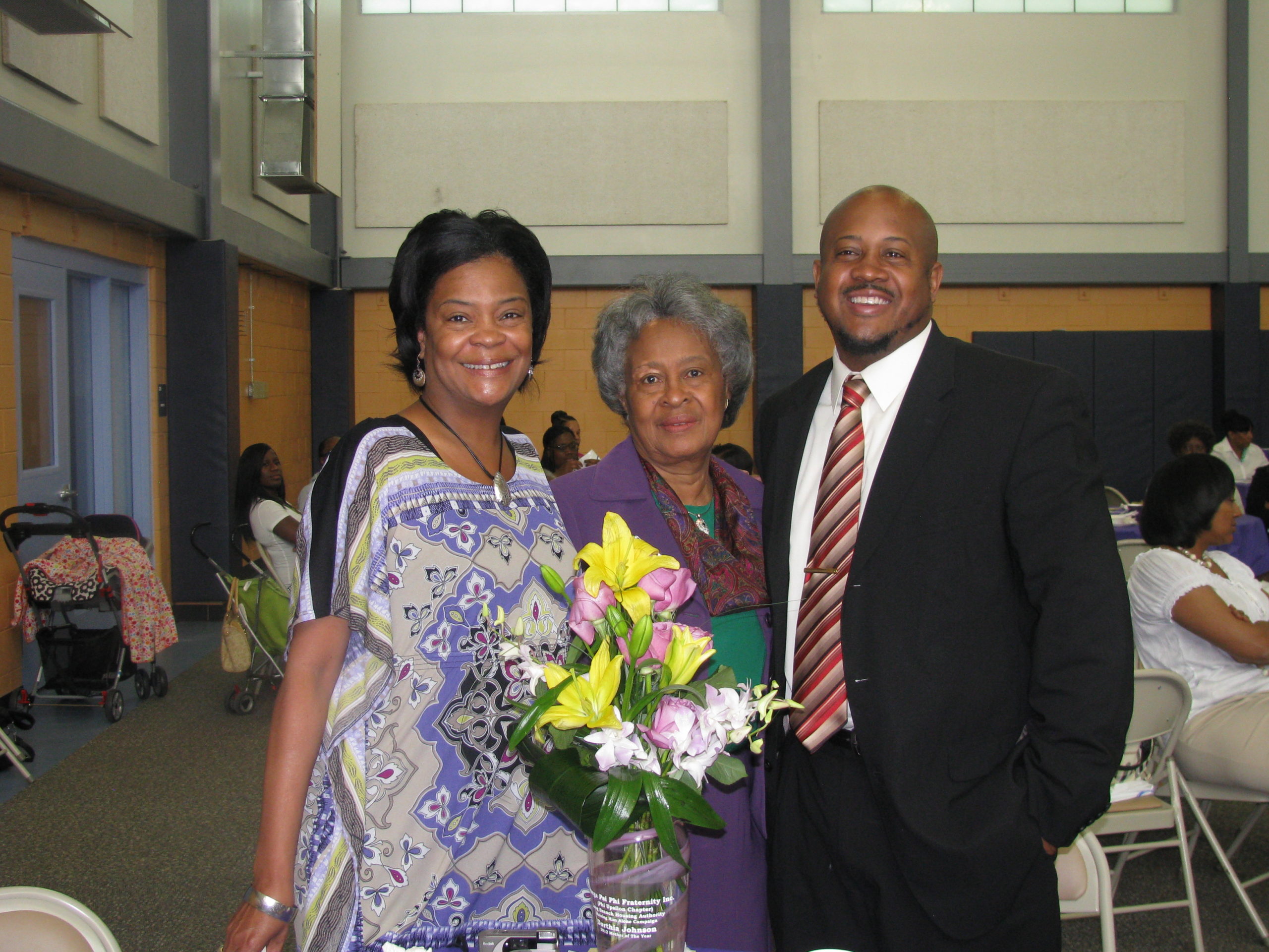 Phi Upsilon Chapter of Omega Psi Phi Fraternity Inc. Honors Mothers In New Jersey