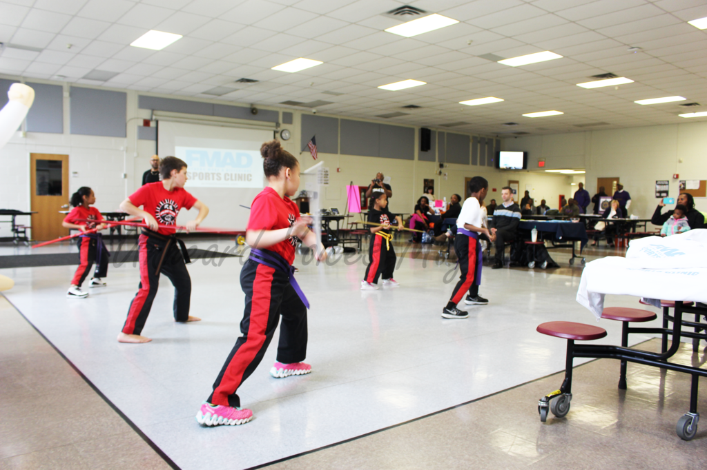 FMAD Holds Daddy-Daughter Basketball Clinic at Neptune Middle School